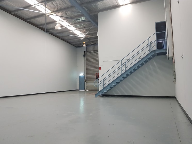 Click to view all images Unit 2/1 Shaw Road Ingleburn NSW 2565 - Image 3