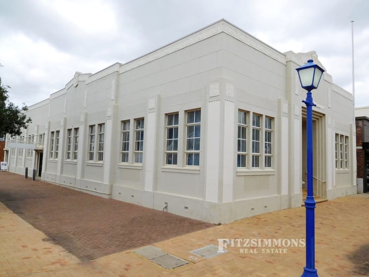 Click to view all images 133 Cunningham Street Dalby QLD 4405 - Image 1