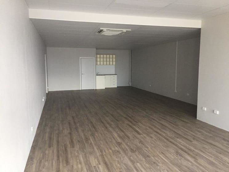 Click to view all images Suite 3/61 Dundas Court Phillip ACT 2606 - Image 2