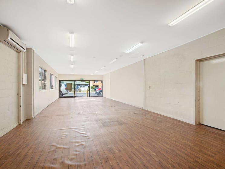 Click to view all images 1/223 Hastings River Drive Port Macquarie NSW 2444 - Image 3