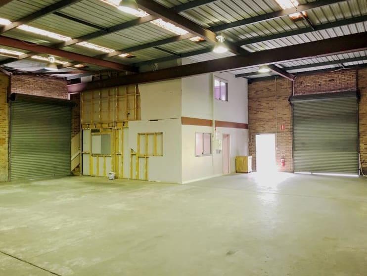 Click to view all images Unit 5/3 Carnarvon Road West Gosford NSW 2250 - Image 3