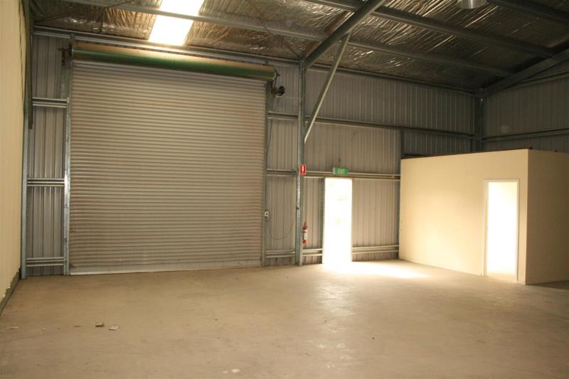 Click to view all images Unit 4/7 Scott Place Orange NSW 2800 - Image 2