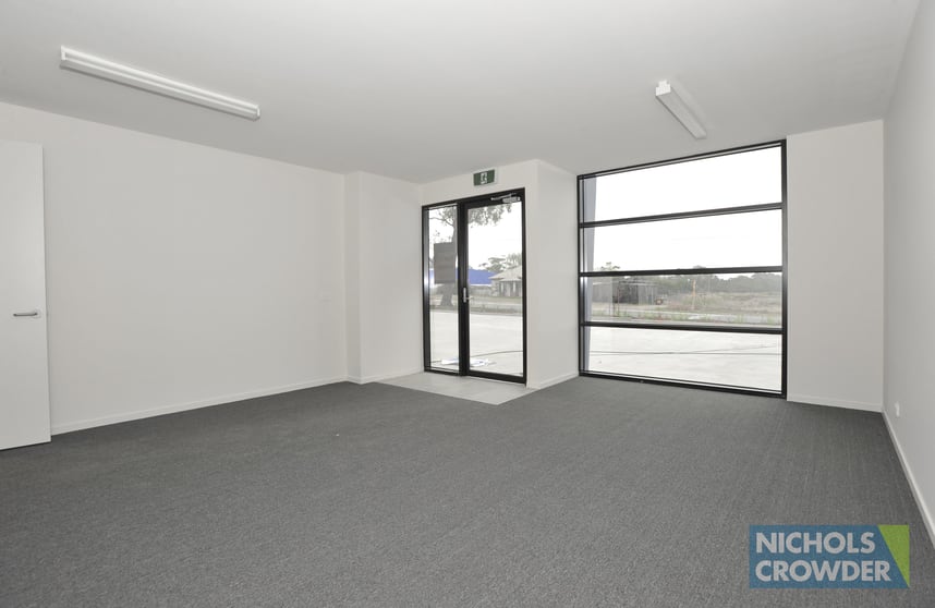Click to view all images 4/5 Speedwell Street Somerville VIC 3912 - Image 3