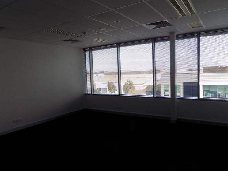 Click to view all images Level 3/45/296 Bay Road Cheltenham VIC 3192 - Image 3