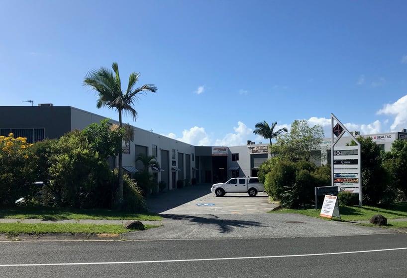 Click to view all images 5/4 Flagstone Drive Burleigh Heads QLD 4220 - Image 3