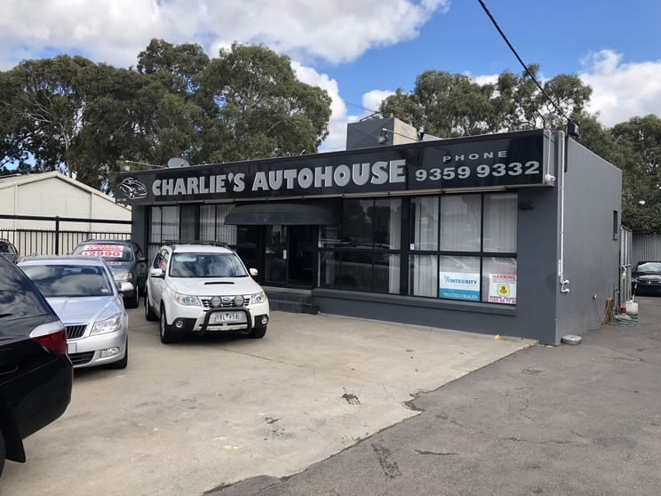 Click to view all images 1379 Sydney road Fawkner VIC 3060 - Image 2
