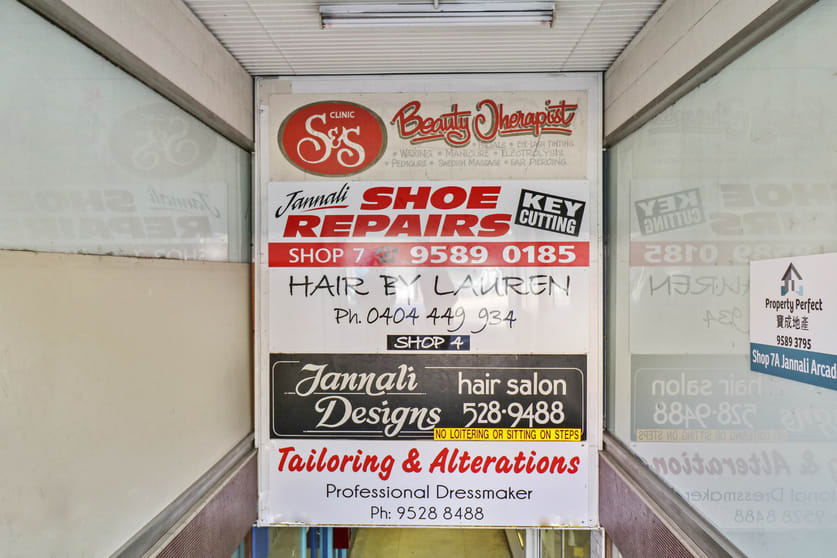 Click to view all images 3/557-559 Box Road Jannali NSW 2226 - Image 2