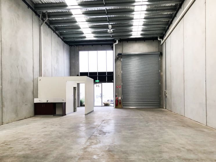 Click to view all images 24/71 Frankston Gardens Drive Carrum Downs VIC 3201 - Image 2