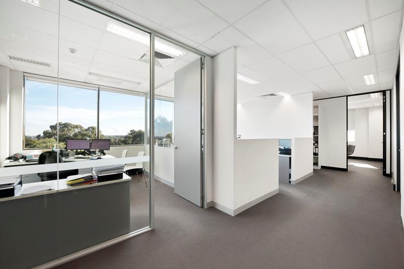 Click to view all images 202 Jells Road Wheelers Hill VIC 3150 - Image 1