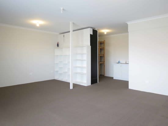 Click to view all images 11/83 Mell Road Spearwood WA 6163 - Image 3