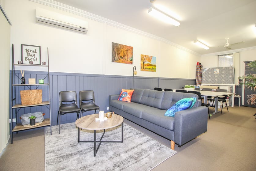 Click to view all images 2147 Wynnum Rd Wynnum West QLD 4178 - Image 1