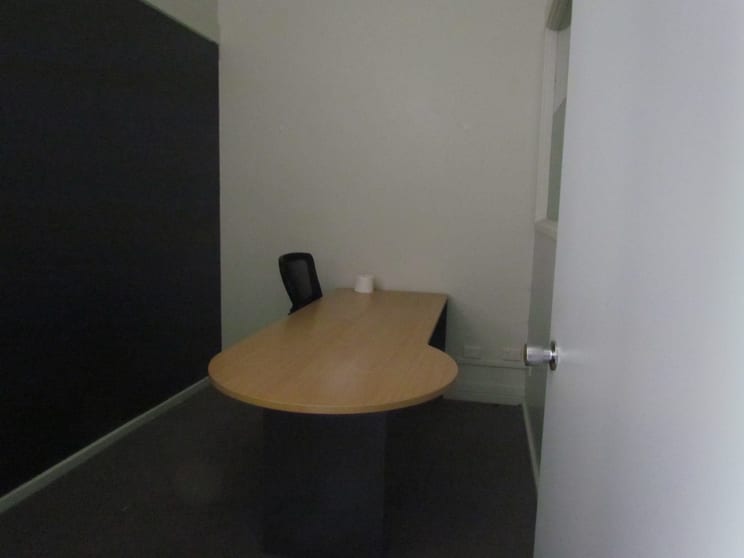 Click to view all images 305 High Street Melton VIC 3337 - Image 3