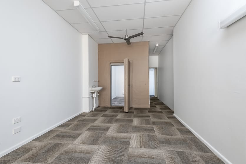 Click to view all images 2/120 Mary Street Gympie QLD 4570 - Image 3