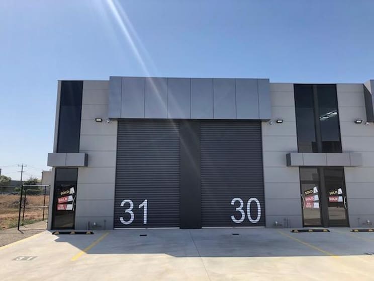 Click to view all images 30/5-11 Tariff Court Werribee VIC 3030 - Image 1