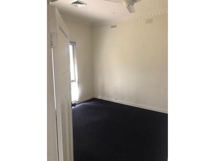 Click to view all images 1/112 Synnot Street Werribee VIC 3030 - Image 3