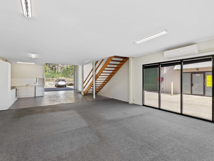Click to view all images 24/35 Merrigal Road Port Macquarie NSW 2444 - Image 3