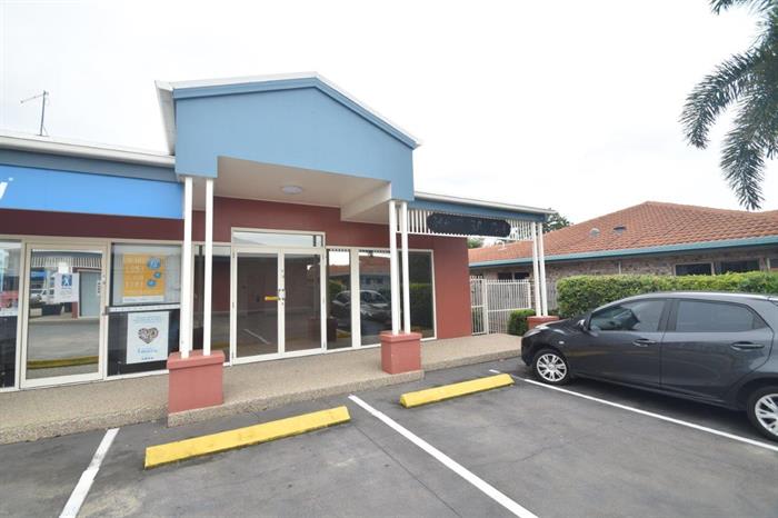 Click to view all images 3/2 Kern Brothers Drive Kirwan QLD 4817 - Image 2