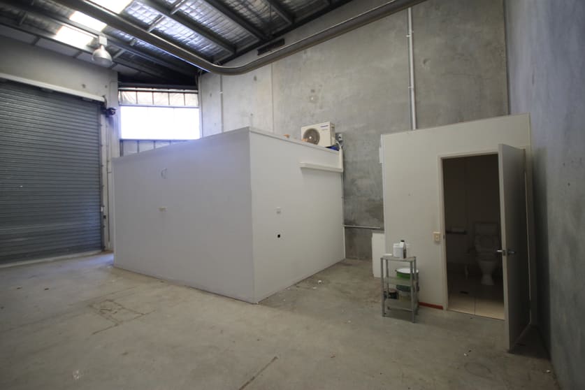 Click to view all images 2/61-63 Steel Street Capalaba QLD 4157 - Image 3