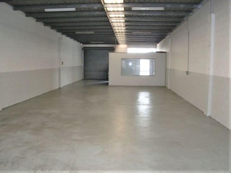 Click to view all images Unit 2/11 Westerway Street Slacks Creek QLD 4127 - Image 2