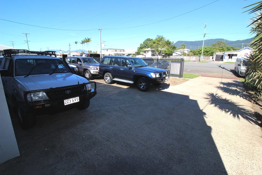 186 Newell Street Bungalow QLD 4870 - Image 3