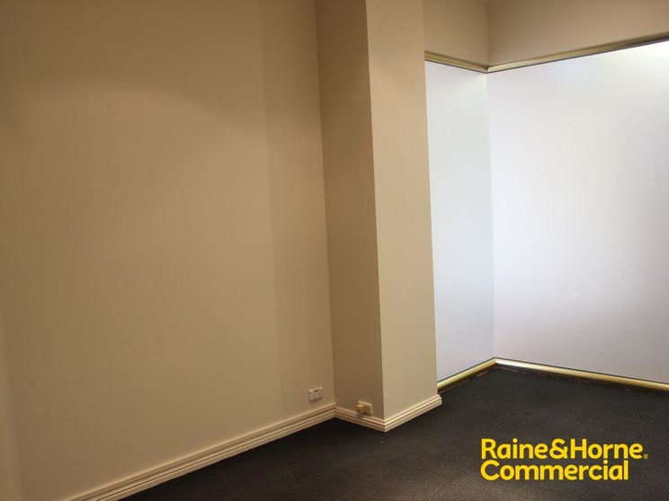 Suite 18 46-52 Baylis Street Wagga Wagga NSW 2650 - Image 2