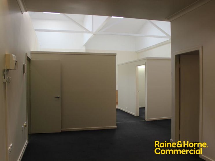 Suite 18 46-52 Baylis Street Wagga Wagga NSW 2650 - Image 3