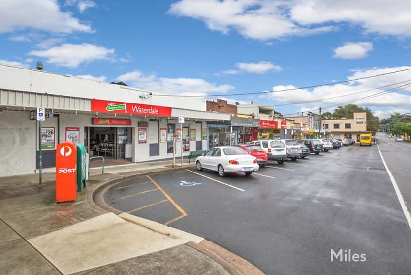 Click to view all images 218C Waterdale Road Ivanhoe VIC 3079 - Image 3