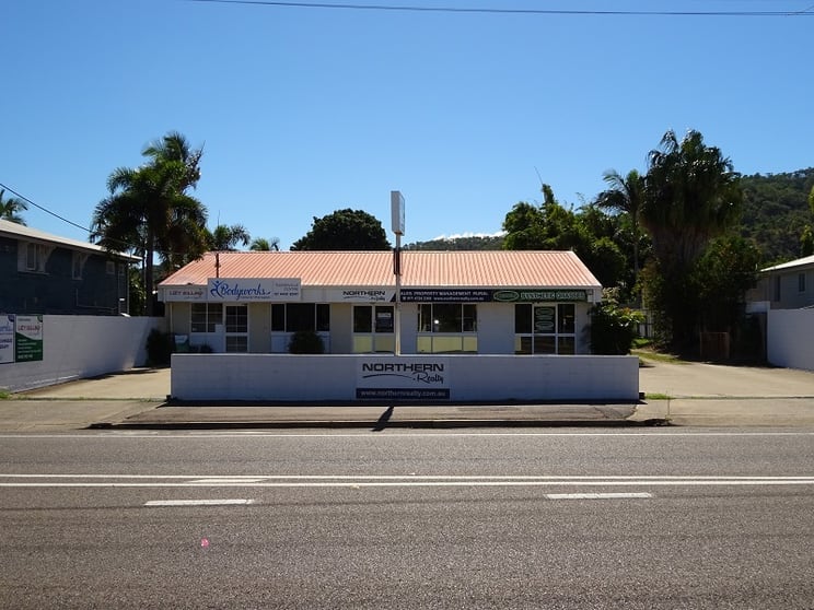 1/133 Ingham Rd West End QLD 4810 - Image 2