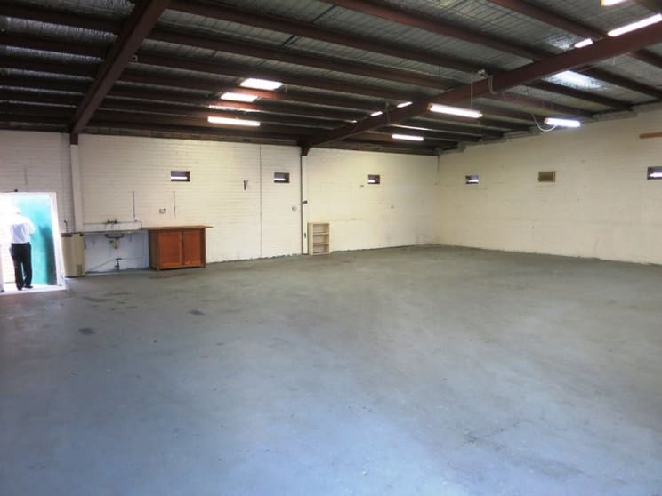 Click to view all images 16E New Street Frankston VIC 3199 - Image 2
