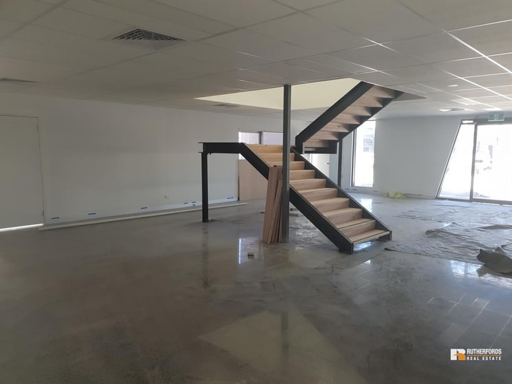 Click to view all images 208 - 210 Settlement Road Thomastown VIC 3074 - Image 3