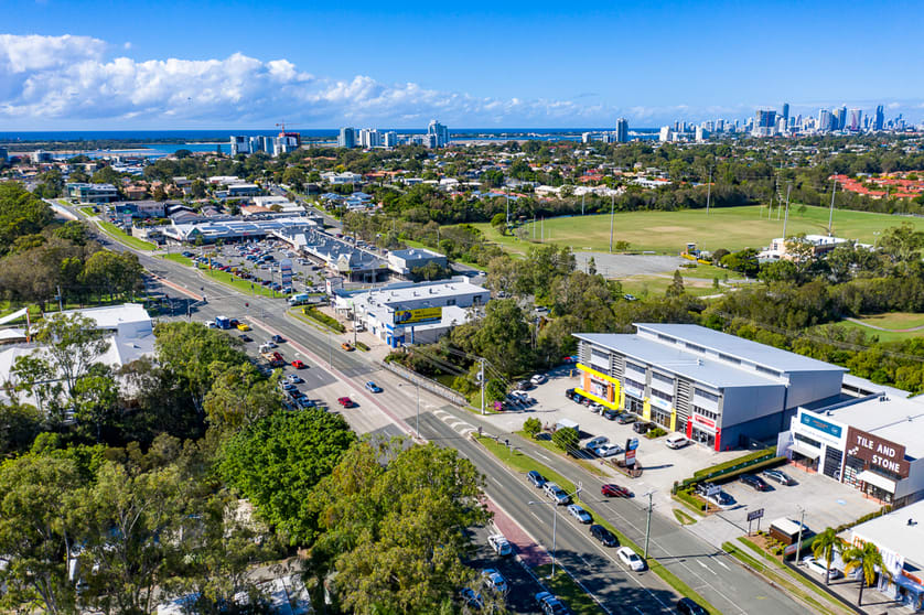 Click to view all images 2/118 Brisbane Road Labrador QLD 4215 - Image 1
