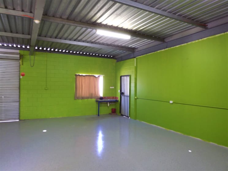 Click to view all images 19-23 Tamborine Street Jimboomba QLD 4280 - Image 3