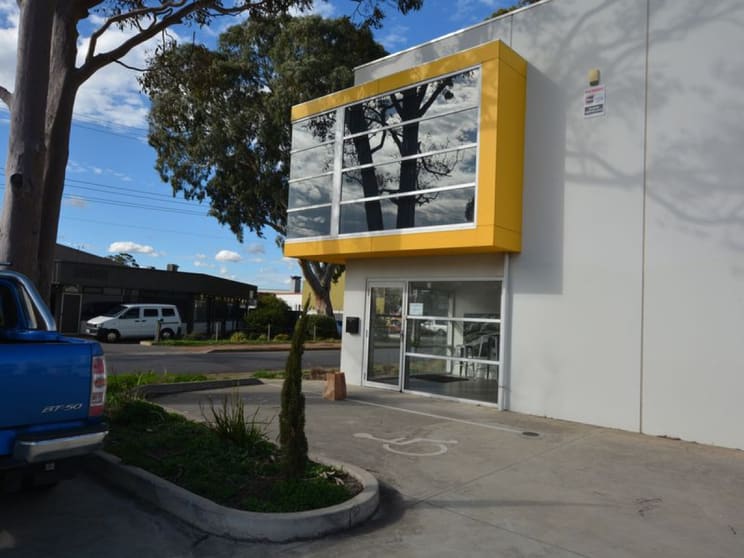 Click to view all images Unit 3, 30-36 Glen Elder Street Findon SA 5023 - Image 2