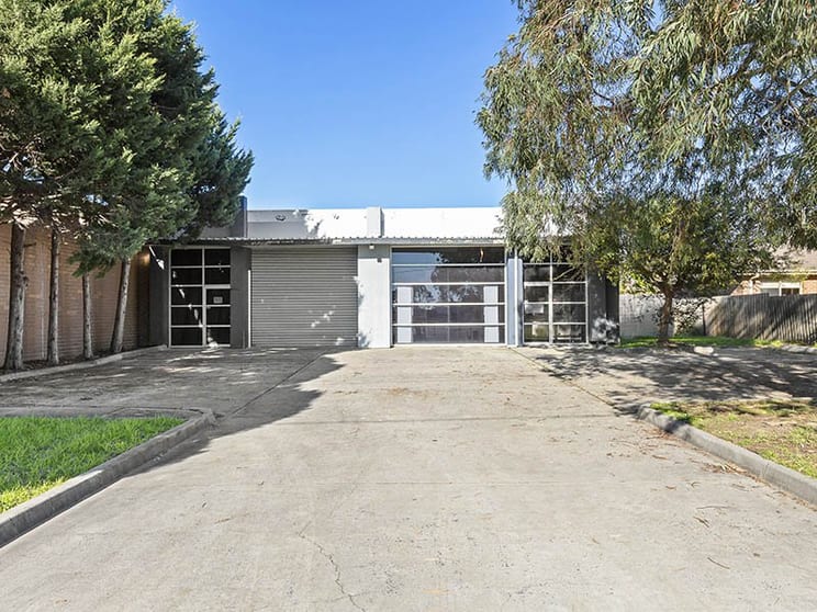 12 Burton Court Bayswater VIC 3153 - Image 1