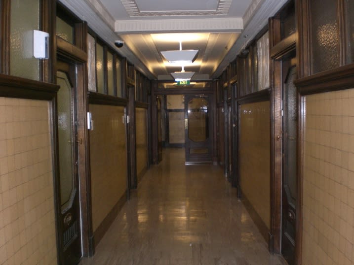 Click to view all images 513/220 Collins Street Melbourne VIC 3000 - Image 3
