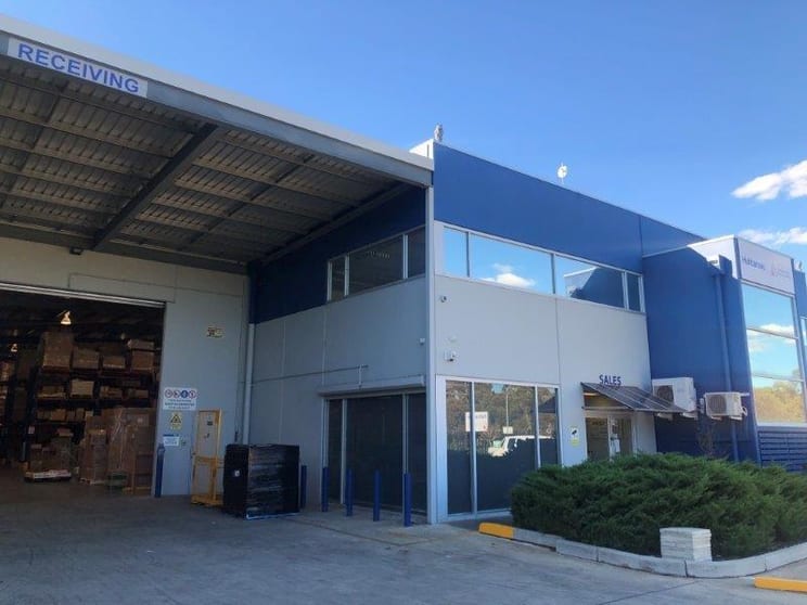 Click to view all images Whole Bldg/65 Langford Street Pooraka SA 5095 - Image 1