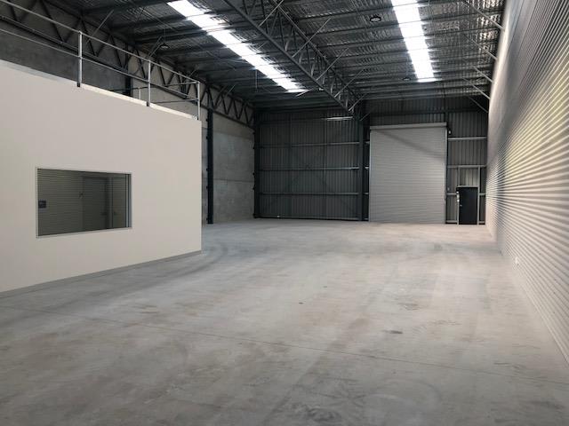 Click to view all images Unit 4/69 Sheppard Street Hume ACT 2620 - Image 2