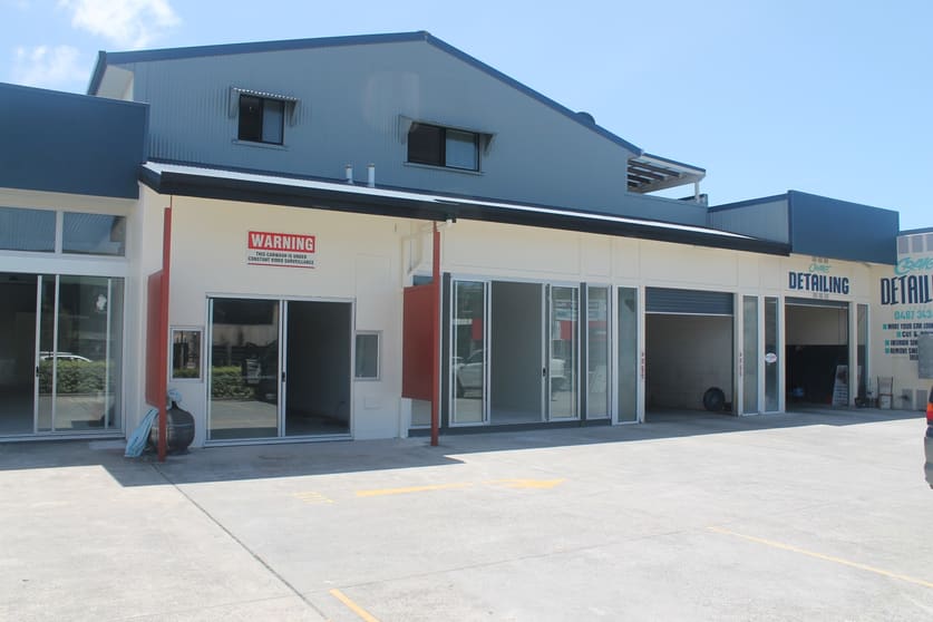 Click to view all images 3/55 Currumbin Creek Road Currumbin Waters QLD 4223 - Image 1