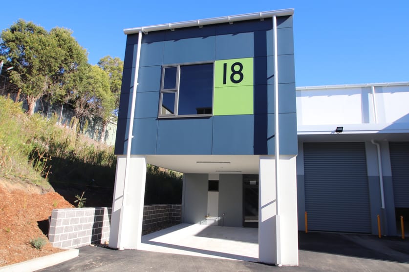 Click to view all images 18/10-12 Sylvester Avenue Unanderra NSW 2526 - Image 1