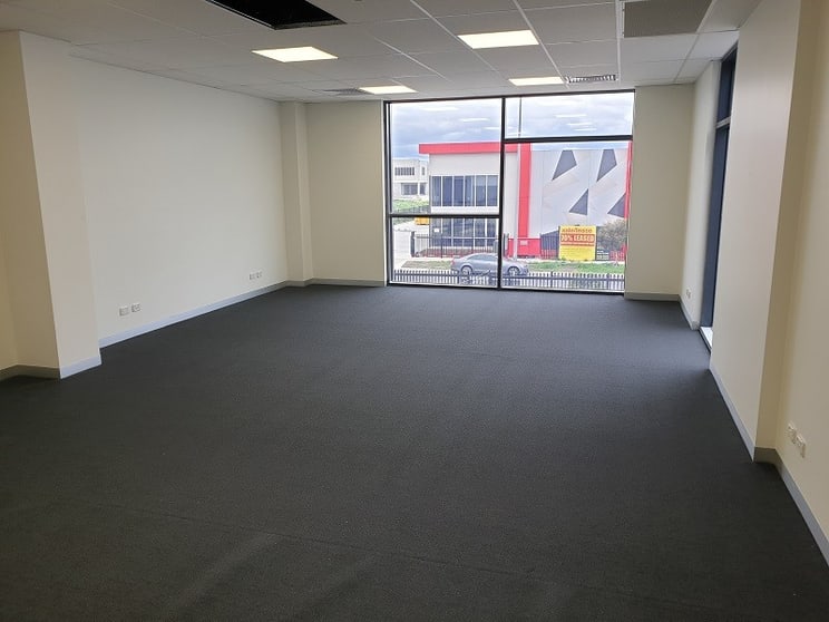 110 Eucumbene Drive Ravenhall VIC 3023 - Image 2