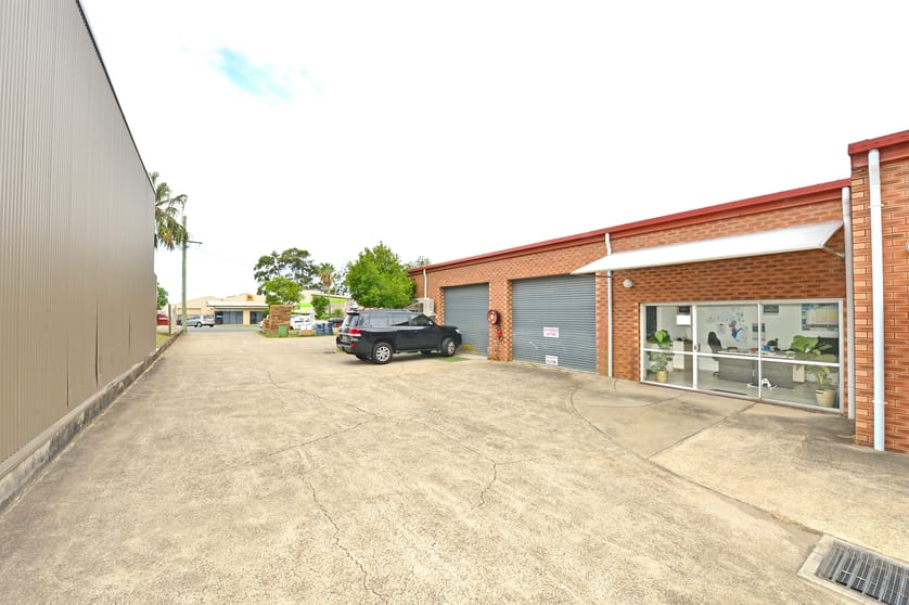 Click to view all images Unit 3/40 Rene Street Noosaville QLD 4566 - Image 2