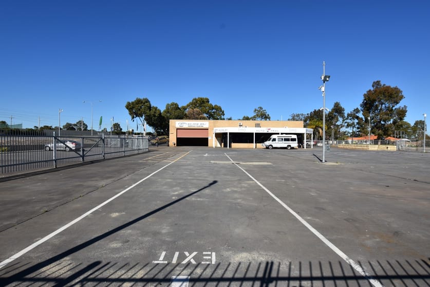 28 & 32 BROOKLAND STREET Beckenham WA 6107 - Image 2