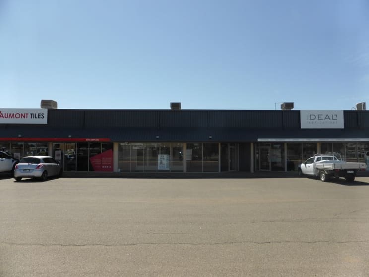 Click to view all images 126 Eleventh Street Mildura VIC 3500 - Image 2