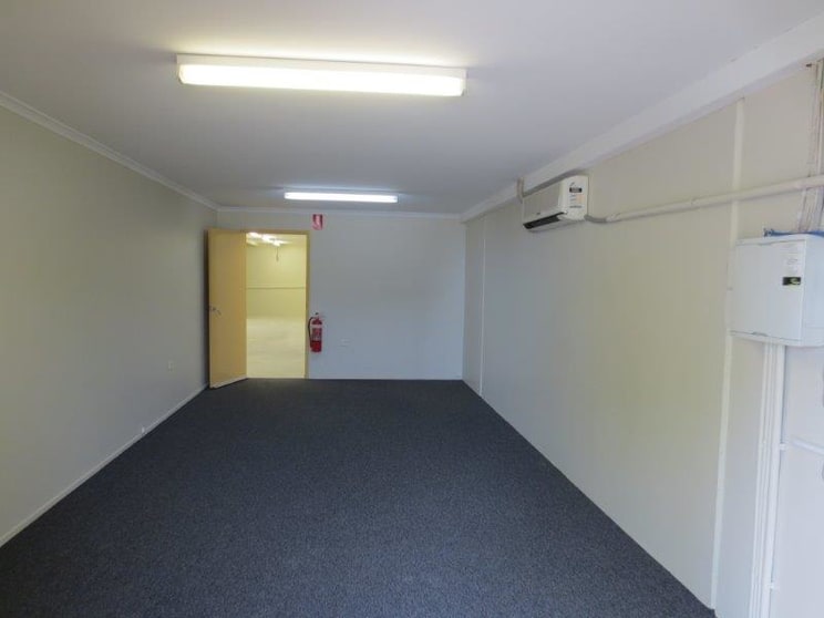 2/4 India Street Capalaba QLD 4157 - Image 2