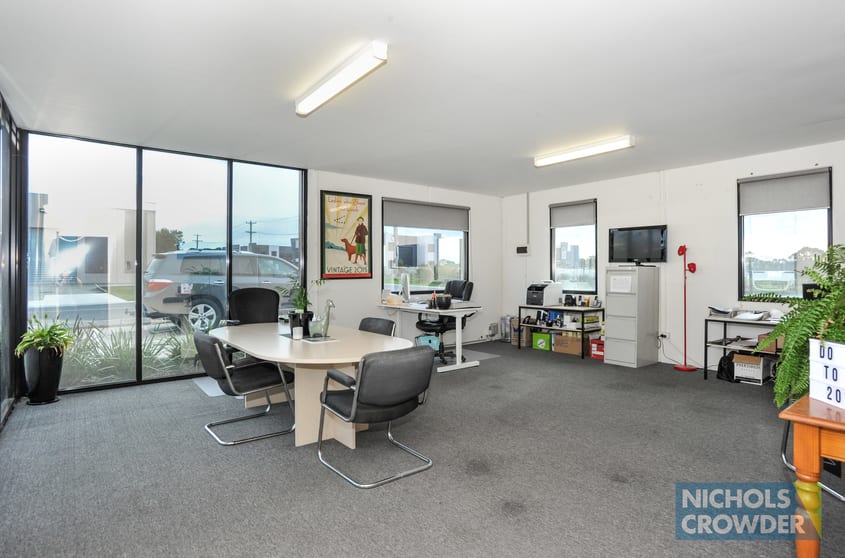 Click to view all images 1/55 Simcock Street Somerville VIC 3912 - Image 2
