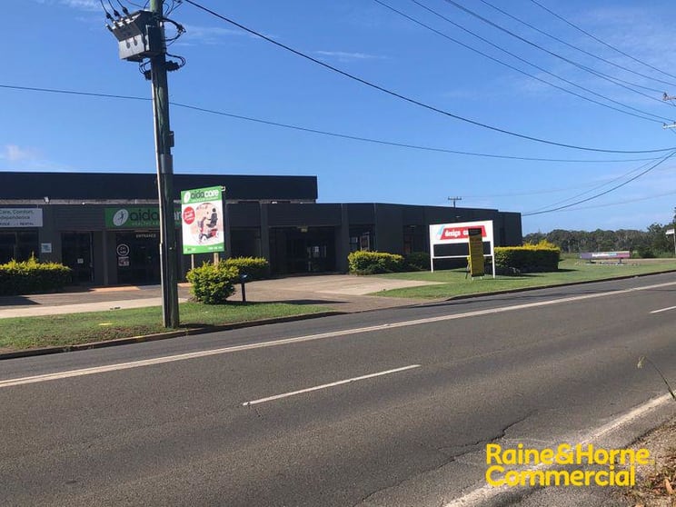 Click to view all images Unit 2/171 Lake Road Port Macquarie NSW 2444 - Image 2
