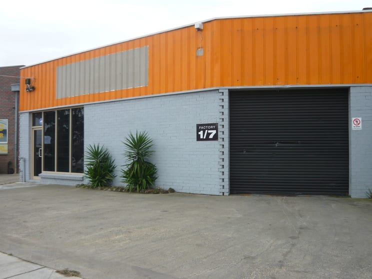Click to view all images 1/7 Quinn Street Dandenong VIC 3175 - Image 1
