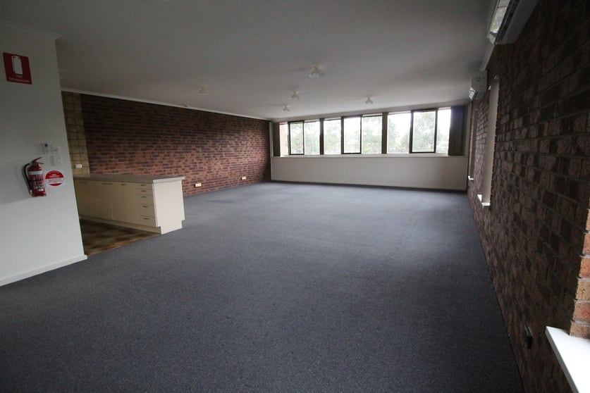 7/230 Main Street Mornington VIC 3931 - Image 2