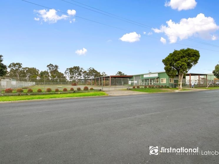 Click to view all images 24-26 Standing Drive Traralgon VIC 3844 - Image 1
