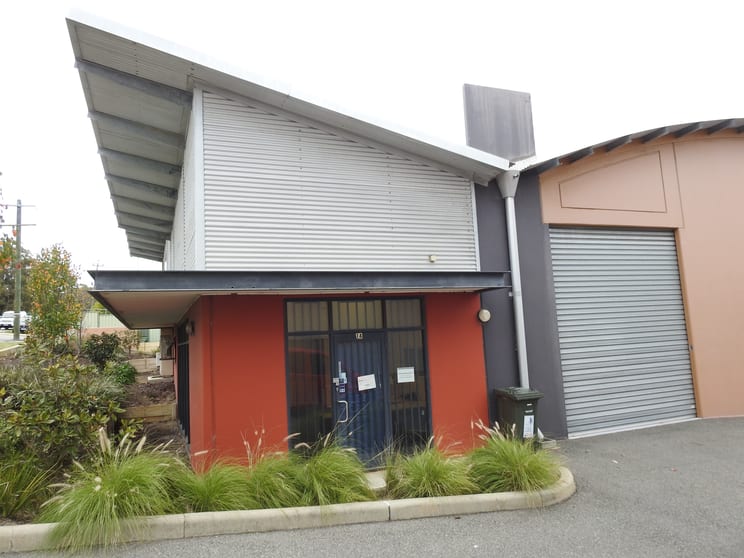 Click to view all images Unit 14/4 Flindell Street O'connor WA 6163 - Image 2